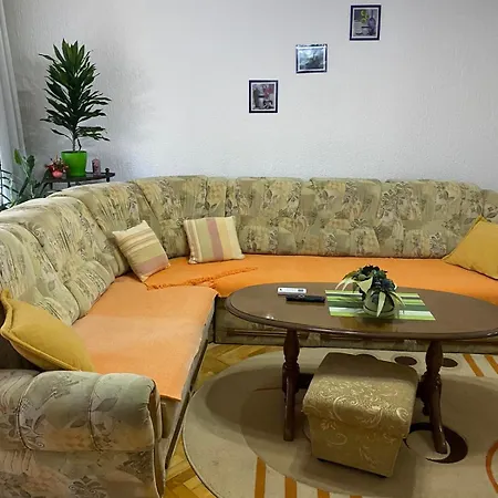 Privatna Kuca * بييلينا